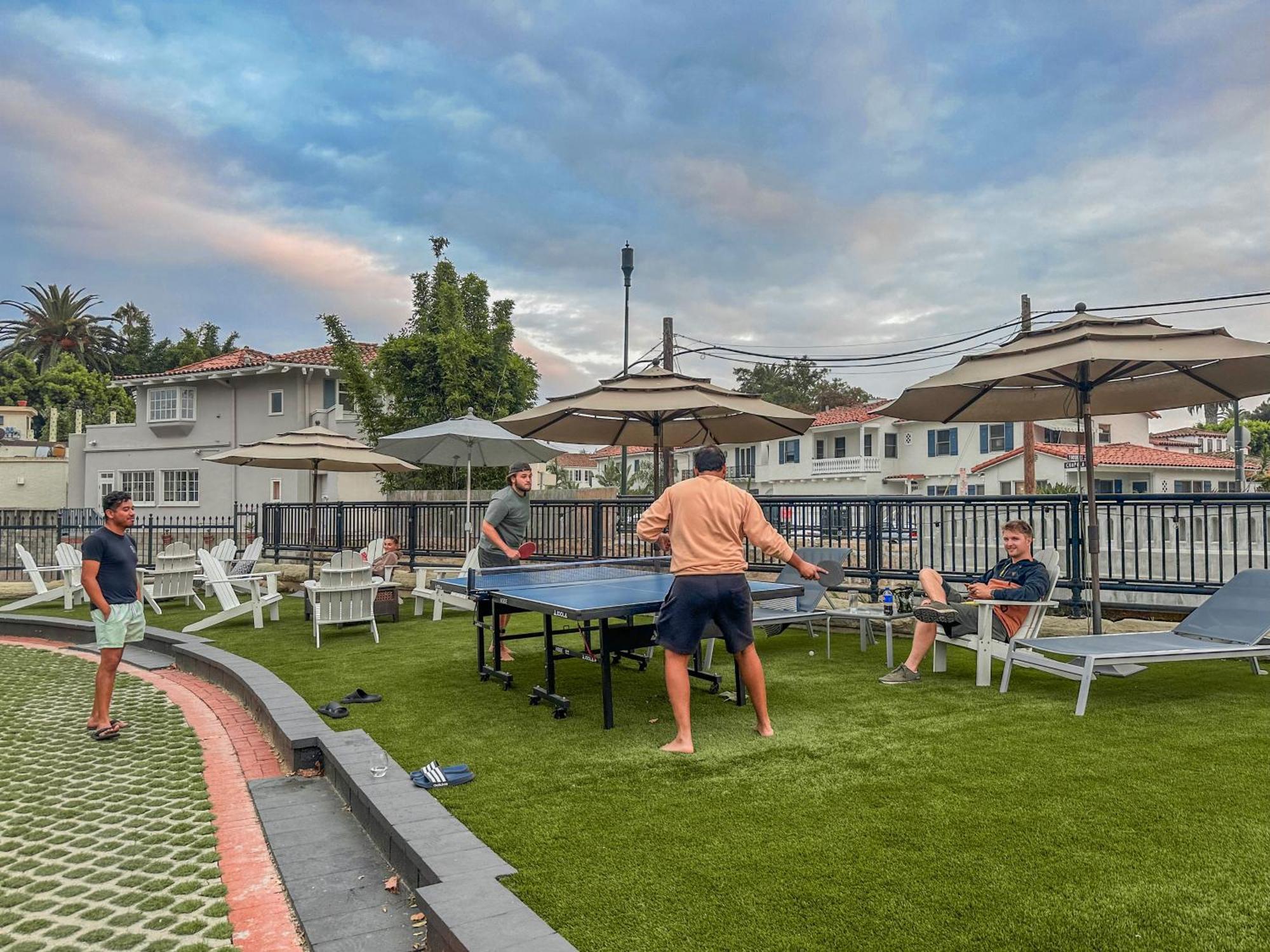 Ith Santa Barbara Beach Hostel Bagian luar foto