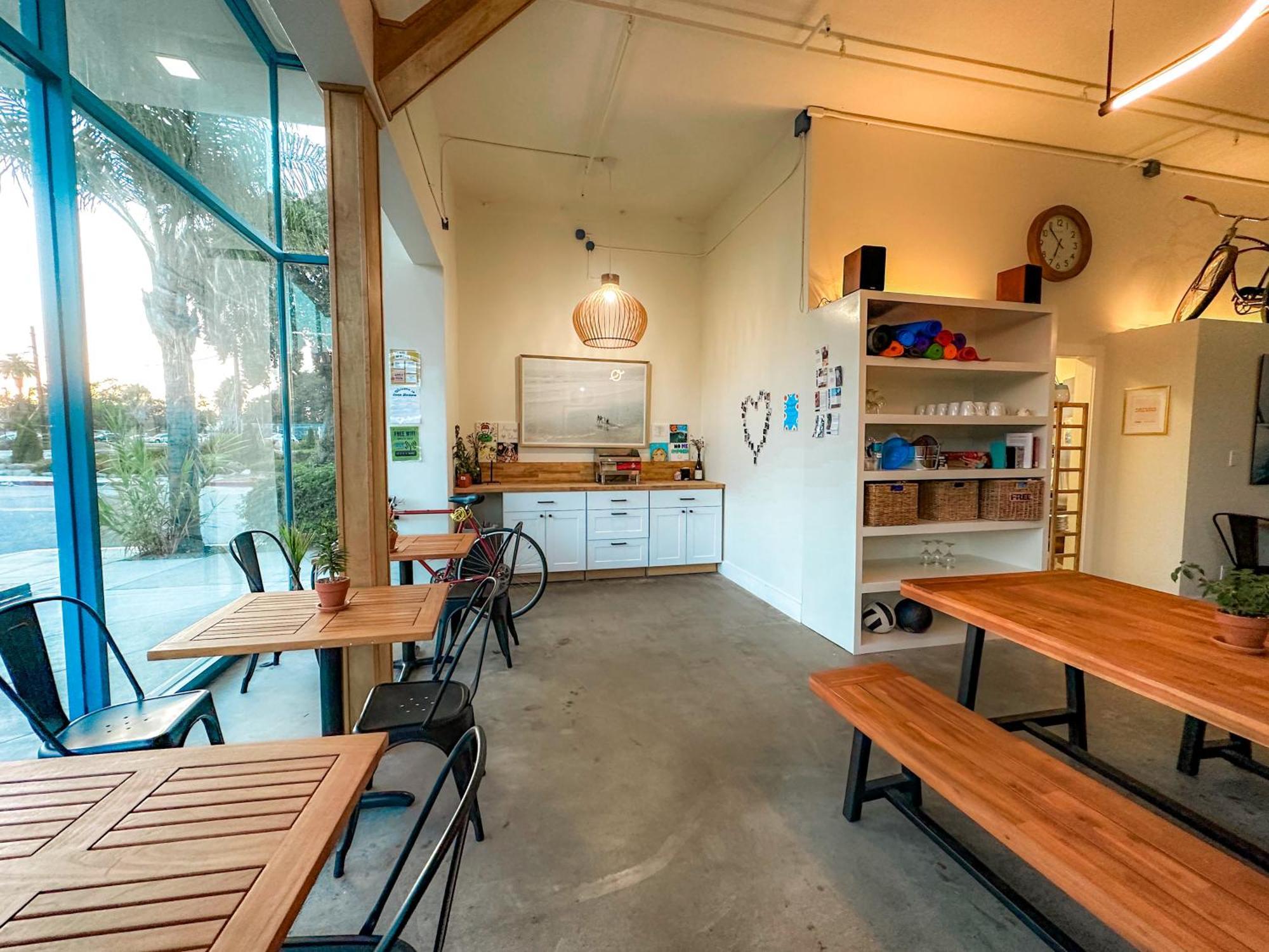 Ith Santa Barbara Beach Hostel Bagian luar foto