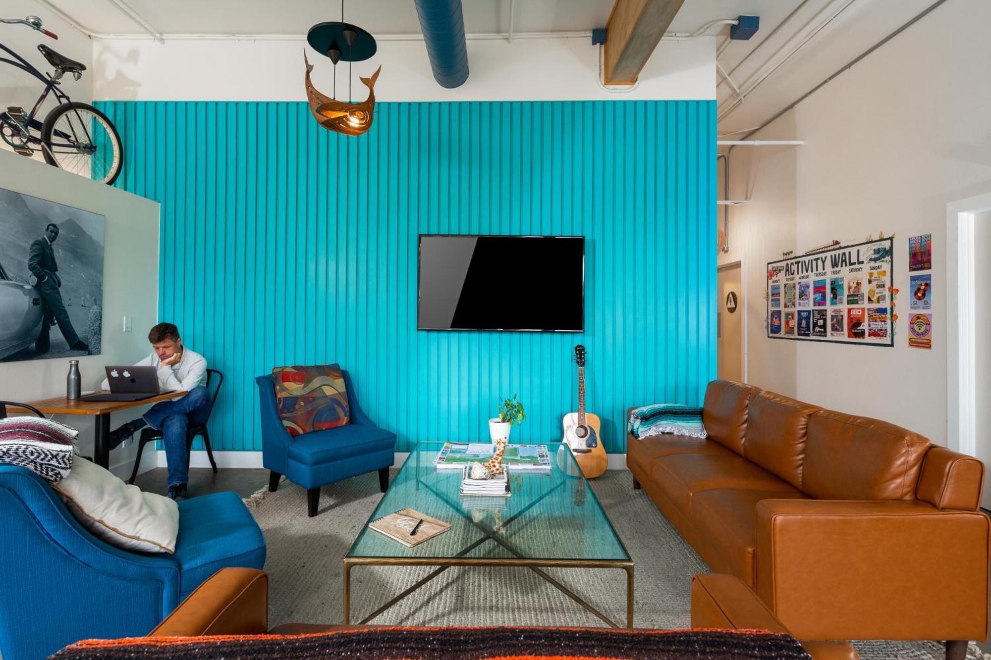 Ith Santa Barbara Beach Hostel Bagian luar foto