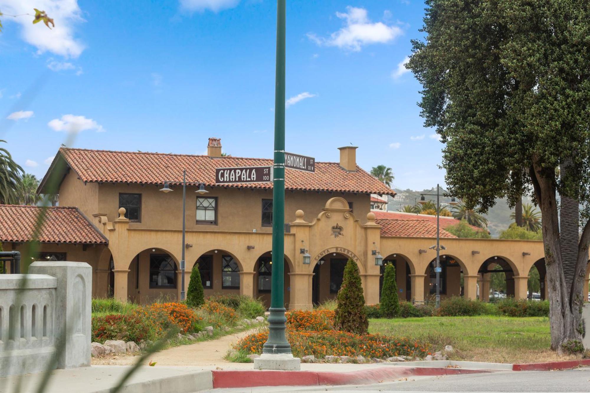 Ith Santa Barbara Beach Hostel Bagian luar foto